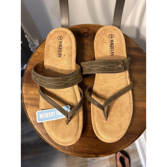 New Magellan Outdoors Sandals Womens 10 Strappy Flip Flop Thong Tan Brown Summer - Picture 2 of 5